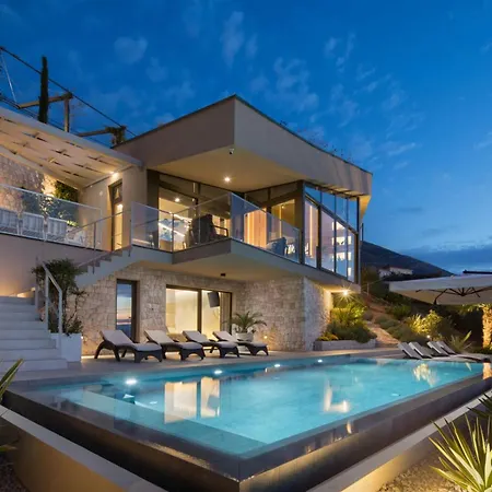Apartment Magical Perched In The Peljesac Archipelago