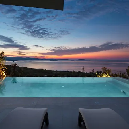 Magical Perched In The Peljesac Archipelago Apartment *